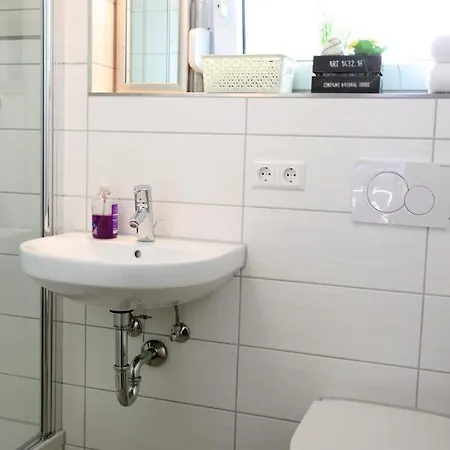 Apartment Easy 2 *